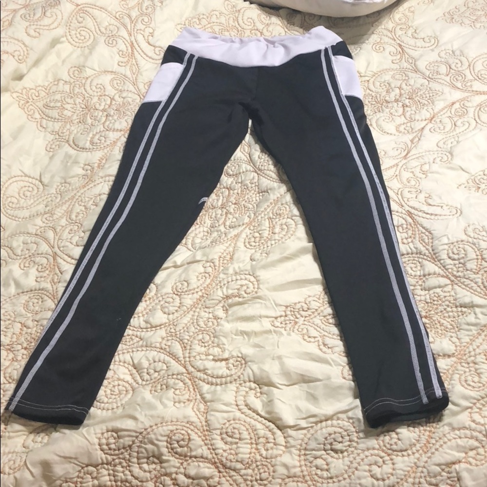 Off brand leggings